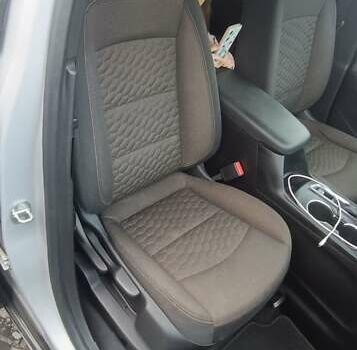 Шевроле Эквинокс 2019 в Ровно на Automoto.ua Серый Шевроле Эквинокс, объемом двигателя 1.5 л и пробегом 185 тыс. км за 11200 $, фото 5 на Automoto.ua