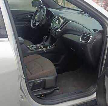 Шевроле Эквинокс 2019 в Ровно на Automoto.ua Серый Шевроле Эквинокс, объемом двигателя 1.5 л и пробегом 185 тыс. км за 11200 $, фото 9 на Automoto.ua