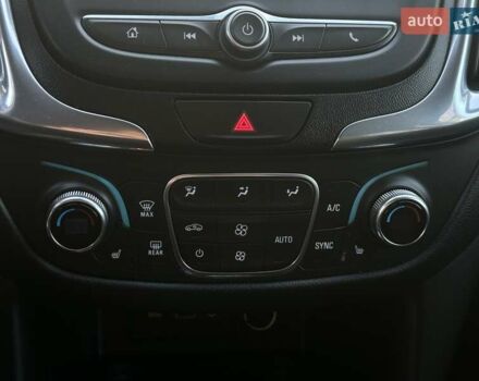 Сірий Шевроле Еквінокс, об'ємом двигуна 2 л та пробігом 80 тис. км за 17450 $, фото 28 на Automoto.ua