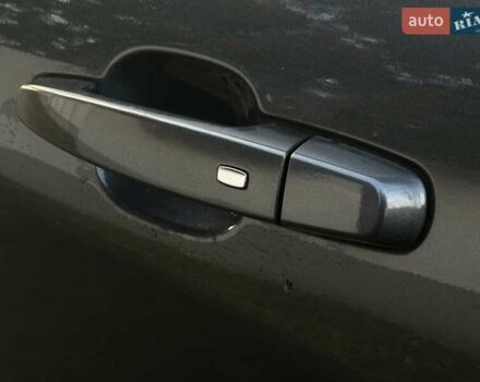 Сірий Шевроле Еквінокс, об'ємом двигуна 2 л та пробігом 80 тис. км за 17450 $, фото 11 на Automoto.ua