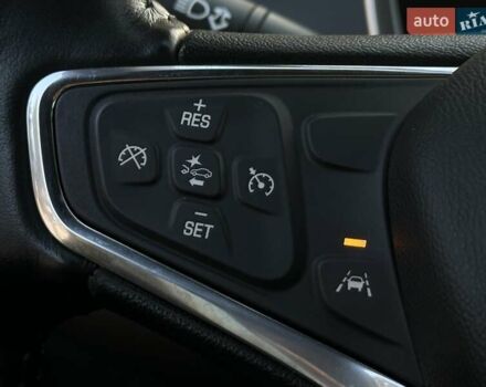 Сірий Шевроле Еквінокс, об'ємом двигуна 2 л та пробігом 80 тис. км за 17450 $, фото 32 на Automoto.ua