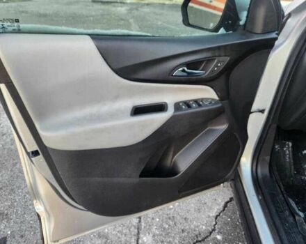 Серый Шевроле Эквинокс, объемом двигателя 1.5 л и пробегом 29 тыс. км за 4500 $, фото 4 на Automoto.ua