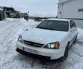 Білий Шевроле Еванда, об'ємом двигуна 2 л та пробігом 310 тис. км за 2300 $, фото 1 на Automoto.ua