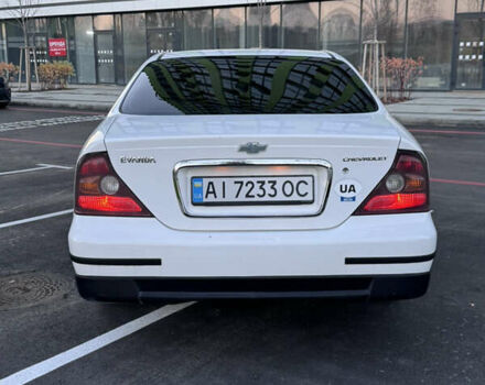 Белый Шевроле Эванда, объемом двигателя 2 л и пробегом 257 тыс. км за 4400 $, фото 6 на Automoto.ua