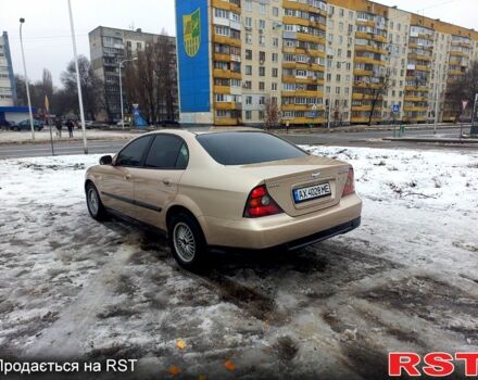 Бежевый Шевроле Эванда, объемом двигателя 2 л и пробегом 289 тыс. км за 5000 $, фото 2 на Automoto.ua