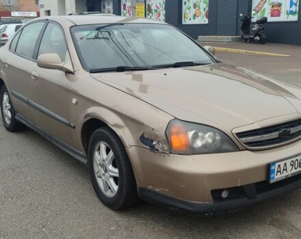 Бежевый Шевроле Эванда, объемом двигателя 2 л и пробегом 356 тыс. км за 1500 $, фото 1 на Automoto.ua