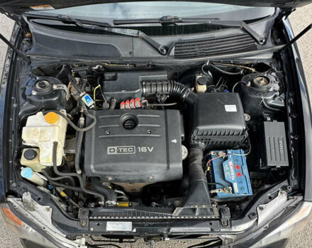 Черный Шевроле Эванда, объемом двигателя 2 л и пробегом 320 тыс. км за 3200 $, фото 13 на Automoto.ua