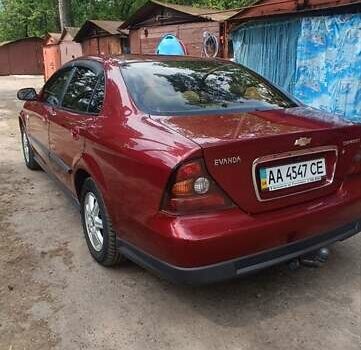 Красный Шевроле Эванда, объемом двигателя 2 л и пробегом 177 тыс. км за 4500 $, фото 2 на Automoto.ua