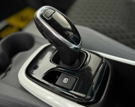 Серый Шевроле Эванда, объемом двигателя 0 л и пробегом 2 тыс. км за 20300 $, фото 16 на Automoto.ua