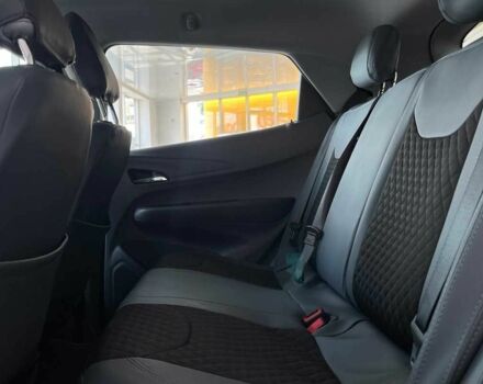 Серый Шевроле Эванда, объемом двигателя 0 л и пробегом 2 тыс. км за 20300 $, фото 18 на Automoto.ua