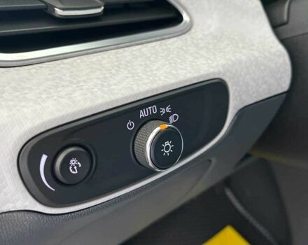 Серый Шевроле Эванда, объемом двигателя 0 л и пробегом 2 тыс. км за 20300 $, фото 11 на Automoto.ua