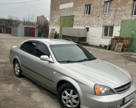 Серый Шевроле Эванда, объемом двигателя 2 л и пробегом 298 тыс. км за 3700 $, фото 1 на Automoto.ua