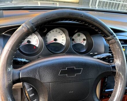 Серый Шевроле Эванда, объемом двигателя 2 л и пробегом 403 тыс. км за 3450 $, фото 9 на Automoto.ua