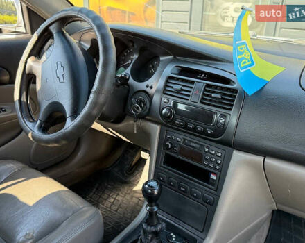 Серый Шевроле Эванда, объемом двигателя 2 л и пробегом 242 тыс. км за 3300 $, фото 21 на Automoto.ua