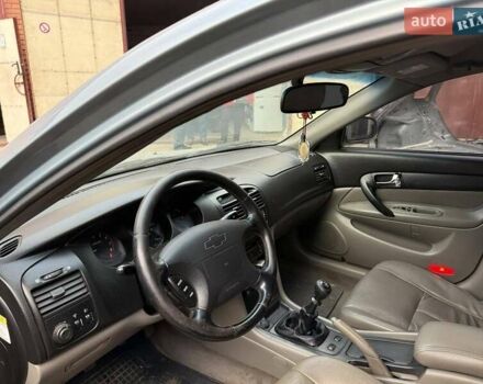 Сірий Шевроле Еванда, об'ємом двигуна 2 л та пробігом 173 тис. км за 3800 $, фото 7 на Automoto.ua