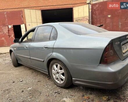 Сірий Шевроле Еванда, об'ємом двигуна 2 л та пробігом 173 тис. км за 3800 $, фото 4 на Automoto.ua