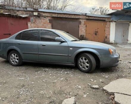 Сірий Шевроле Еванда, об'ємом двигуна 2 л та пробігом 173 тис. км за 3800 $, фото 1 на Automoto.ua