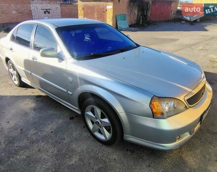 Сірий Шевроле Еванда, об'ємом двигуна 2 л та пробігом 330 тис. км за 3999 $, фото 1 на Automoto.ua