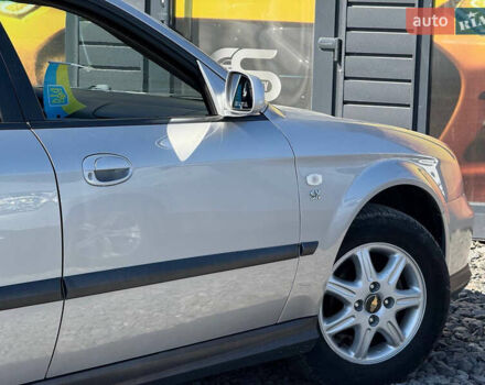 Серый Шевроле Эванда, объемом двигателя 2 л и пробегом 242 тыс. км за 3300 $, фото 16 на Automoto.ua