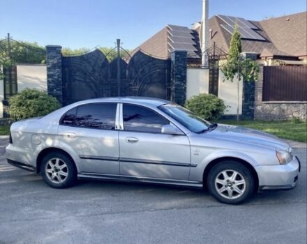 Серый Шевроле Эванда, объемом двигателя 2 л и пробегом 320 тыс. км за 3100 $, фото 1 на Automoto.ua