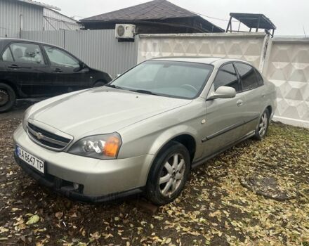 Сірий Шевроле Еванда, об'ємом двигуна 2 л та пробігом 300 тис. км за 3200 $, фото 7 на Automoto.ua