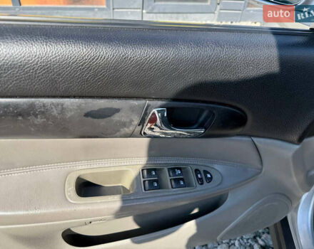 Серый Шевроле Эванда, объемом двигателя 2 л и пробегом 242 тыс. км за 3300 $, фото 33 на Automoto.ua