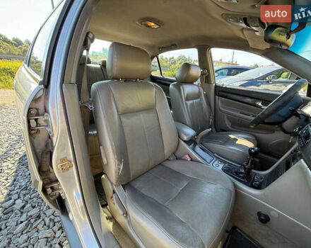 Серый Шевроле Эванда, объемом двигателя 2 л и пробегом 242 тыс. км за 3300 $, фото 18 на Automoto.ua