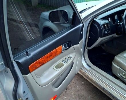 Серый Шевроле Эванда, объемом двигателя 2 л и пробегом 180 тыс. км за 3200 $, фото 2 на Automoto.ua