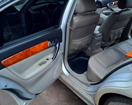 Серый Шевроле Эванда, объемом двигателя 2 л и пробегом 180 тыс. км за 3200 $, фото 5 на Automoto.ua