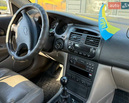 Серый Шевроле Эванда, объемом двигателя 2 л и пробегом 242 тыс. км за 3100 $, фото 21 на Automoto.ua