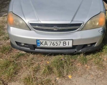 Серый Шевроле Эванда, объемом двигателя 2 л и пробегом 344 тыс. км за 3800 $, фото 2 на Automoto.ua