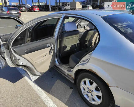 Серый Шевроле Эванда, объемом двигателя 2 л и пробегом 340 тыс. км за 2700 $, фото 5 на Automoto.ua