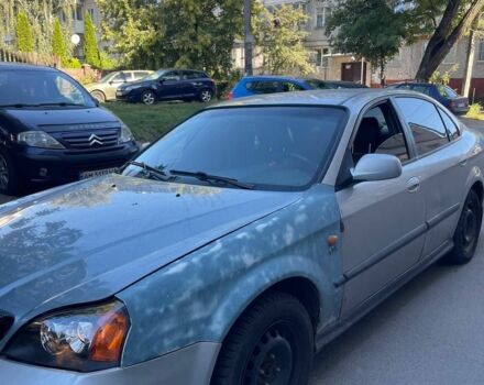 Серый Шевроле Эванда, объемом двигателя 2 л и пробегом 300 тыс. км за 2800 $, фото 1 на Automoto.ua