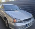 Сірий Шевроле Еванда, об'ємом двигуна 2 л та пробігом 320 тис. км за 4700 $, фото 1 на Automoto.ua