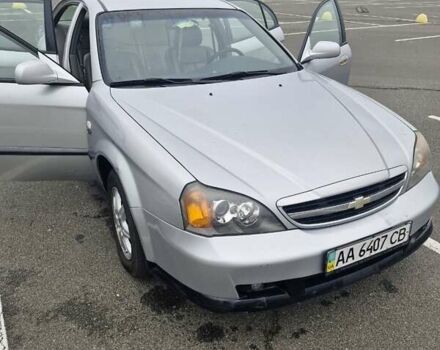 Сірий Шевроле Еванда, об'ємом двигуна 2.5 л та пробігом 103 тис. км за 5000 $, фото 3 на Automoto.ua