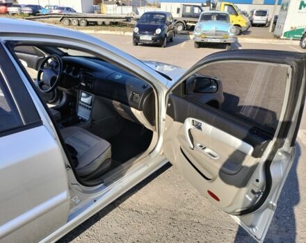 Серый Шевроле Эванда, объемом двигателя 2 л и пробегом 352 тыс. км за 3000 $, фото 11 на Automoto.ua