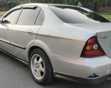 Сірий Шевроле Еванда, об'ємом двигуна 2 л та пробігом 219 тис. км за 3999 $, фото 2 на Automoto.ua