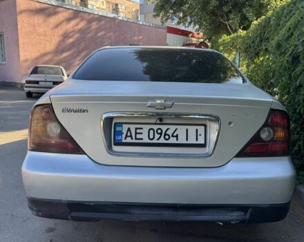 Серый Шевроле Эванда, объемом двигателя 2 л и пробегом 209 тыс. км за 3200 $, фото 2 на Automoto.ua