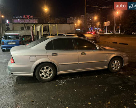 Серый Шевроле Эванда, объемом двигателя 2.5 л и пробегом 200 тыс. км за 2600 $, фото 5 на Automoto.ua