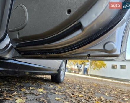 Серый Шевроле Эванда, объемом двигателя 2 л и пробегом 314 тыс. км за 3900 $, фото 12 на Automoto.ua