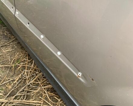 Серый Шевроле Эванда, объемом двигателя 2.5 л и пробегом 310 тыс. км за 2100 $, фото 6 на Automoto.ua