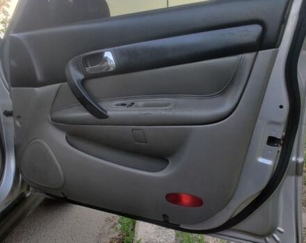 Сірий Шевроле Еванда, об'ємом двигуна 2 л та пробігом 219 тис. км за 3999 $, фото 11 на Automoto.ua