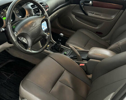 Серый Шевроле Эванда, объемом двигателя 2 л и пробегом 260 тыс. км за 3799 $, фото 10 на Automoto.ua