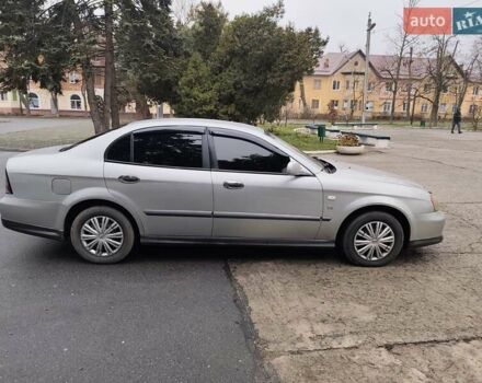 Серый Шевроле Эванда, объемом двигателя 2 л и пробегом 256 тыс. км за 4500 $, фото 6 на Automoto.ua