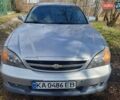Серый Шевроле Эванда, объемом двигателя 2 л и пробегом 270 тыс. км за 4000 $, фото 1 на Automoto.ua