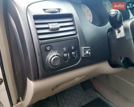 Сірий Шевроле Еванда, об'ємом двигуна 2.5 л та пробігом 147 тис. км за 3750 $, фото 31 на Automoto.ua