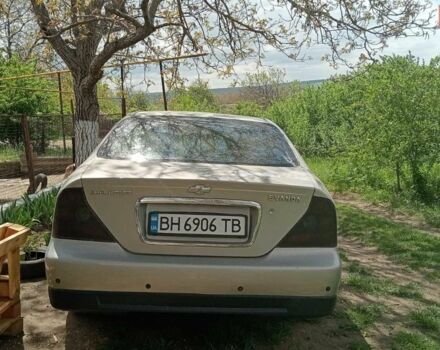 Сірий Шевроле Еванда, об'ємом двигуна 2 л та пробігом 250 тис. км за 4000 $, фото 1 на Automoto.ua