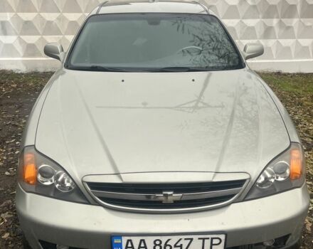 Серый Шевроле Эванда, объемом двигателя 2 л и пробегом 300 тыс. км за 3200 $, фото 1 на Automoto.ua