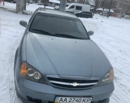 Серый Шевроле Эванда, объемом двигателя 2 л и пробегом 216 тыс. км за 2700 $, фото 1 на Automoto.ua