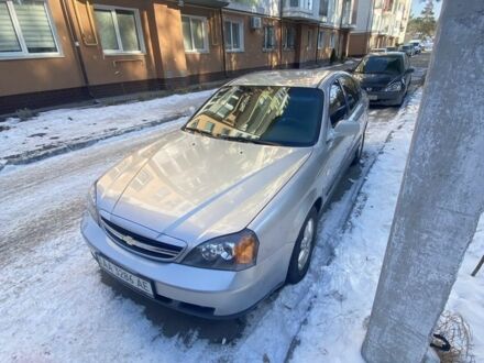 Шевроле Еванда 2005 у Гостомель на Automoto.ua Сірий Шевроле Еванда, об'ємом двигуна 2 л та пробігом 280 тис. км за 3999 $, фото 1 на Automoto.ua